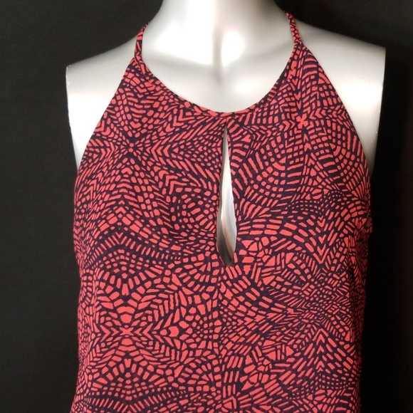 Banana Republic Tops - $3💟BANANA REPUBLIC Plunge Halter ❤$3 BUNDLED